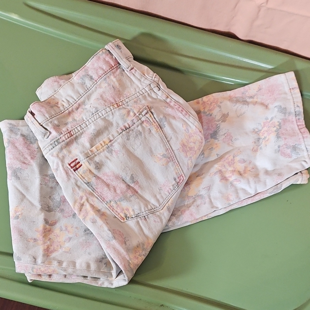 Floral Patterned Jeans - Picture 2 of 6